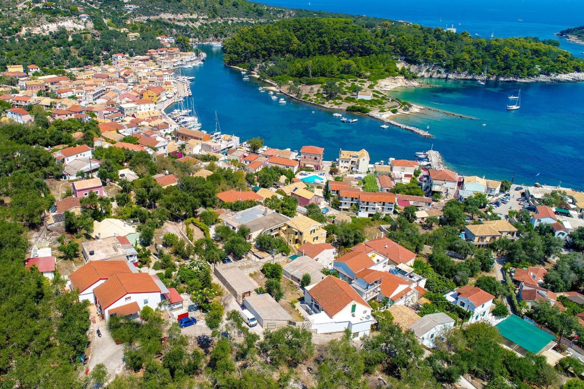 Villa Thea Antonis ガイオス エクステリア 写真