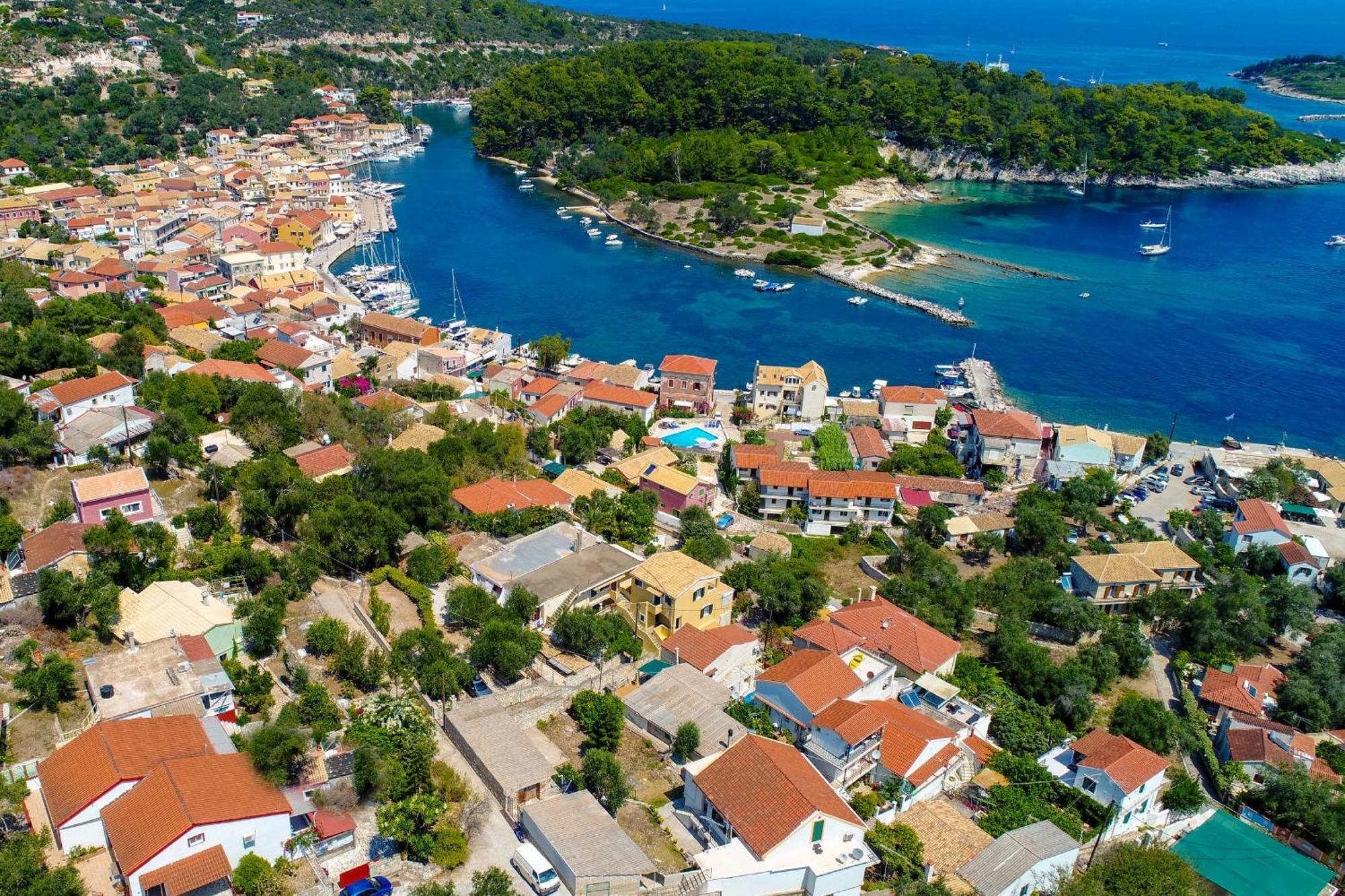 Villa Thea Antonis ガイオス エクステリア 写真