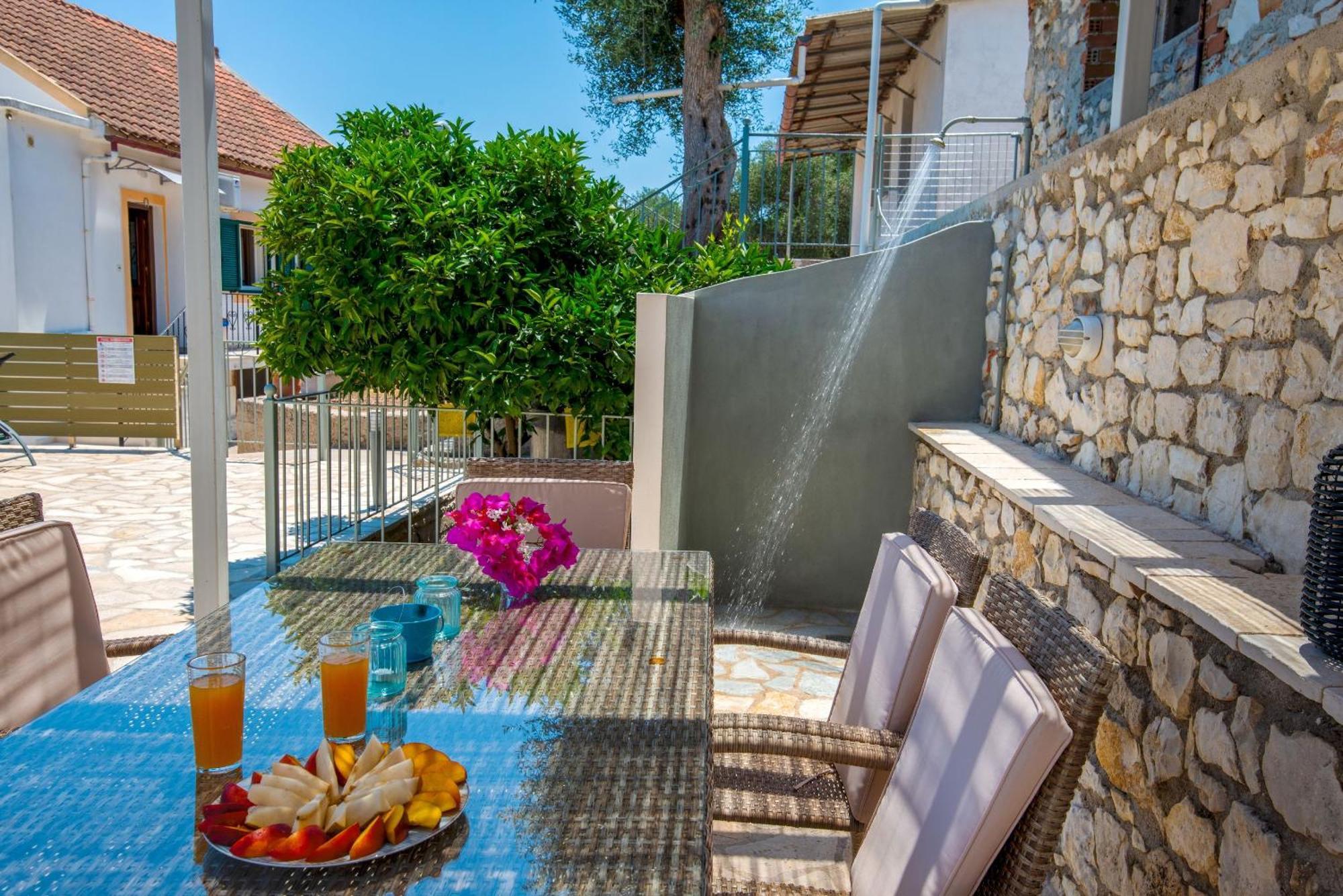 Villa Thea Antonis ガイオス エクステリア 写真